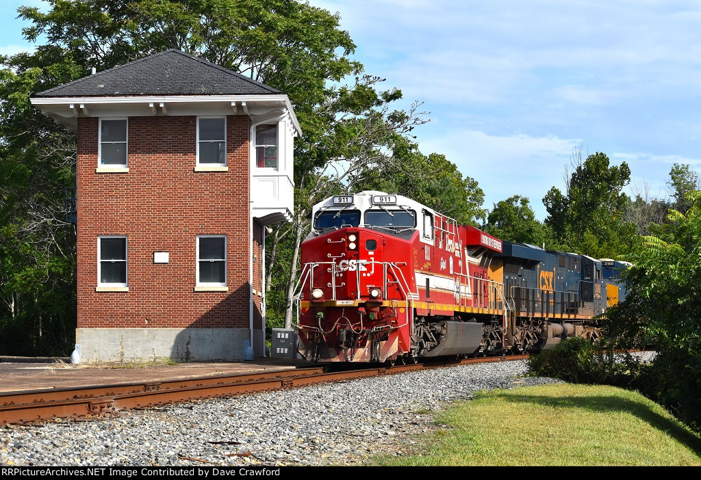 CSX 911 at G Cabin